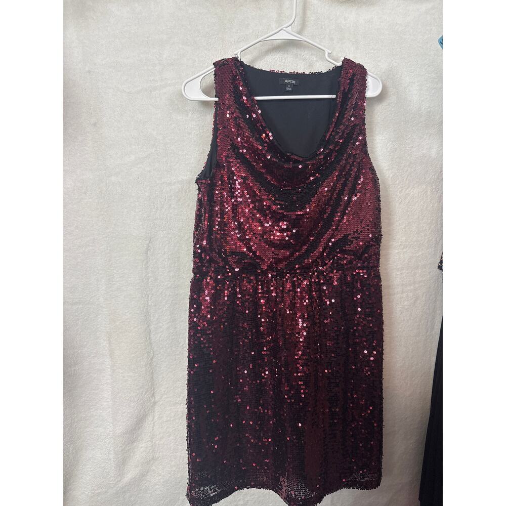 #602 APT. 9 Women Medium Sequin Sleeveless Party Dress Burgundy/Black Sparkle